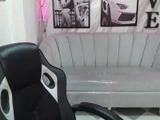 samantha-b from CamSoda