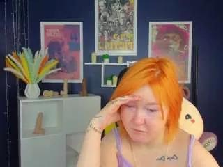 sara-moor from CamSoda