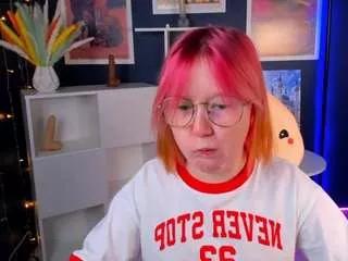sara-moor from CamSoda