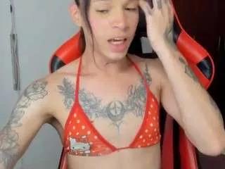 sara-slut from CamSoda