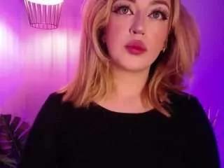 saraa-doll from CamSoda is Freechat