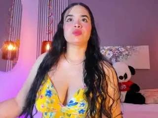 sarascoot from CamSoda