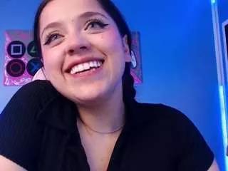 saraxcampur from CamSoda is Freechat