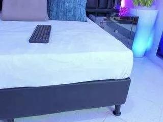 sarayroyse from CamSoda