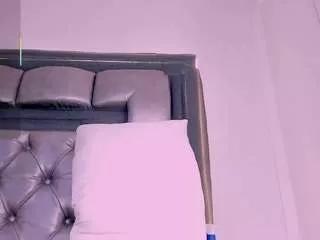 sarenluxx from CamSoda is Freechat