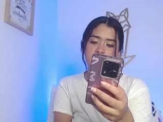 scarlette15 from CamSoda is Freechat
