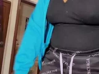 selena-luxs from CamSoda is Freechat