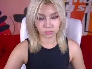 selenairiss from CamSoda is Freechat