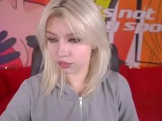 selenairiss from CamSoda is Freechat