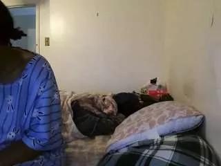 sensuale from CamSoda