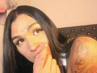 sexxy-naomi from CamSoda is Freechat