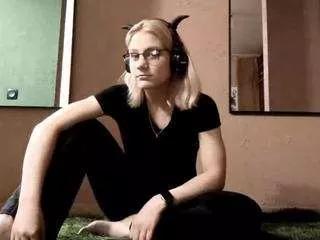 shellasheen from CamSoda is Freechat