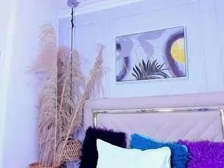 slut-milf from CamSoda is Freechat