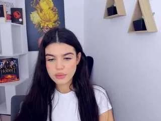 snowingwinter from CamSoda is Freechat