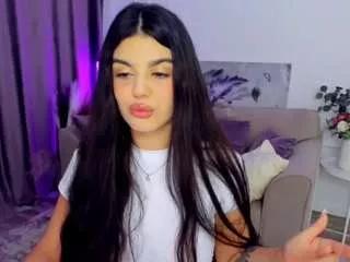 snowingwinter from CamSoda is Freechat
