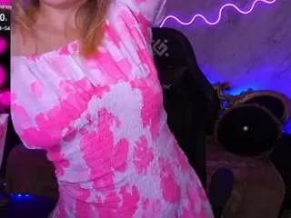sofiebloom from CamSoda is Freechat
