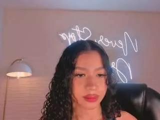 sophiehouston1 from CamSoda is Freechat