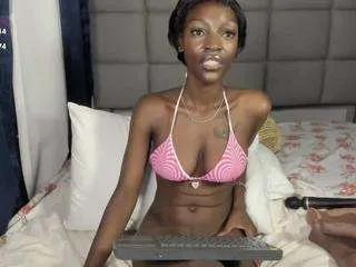 Suhailasuu from CamSoda