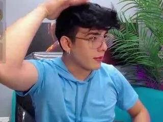 sweet-jeremy from CamSoda is Freechat