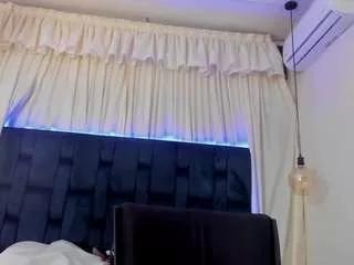 sweet-vicky-hot from CamSoda is Freechat