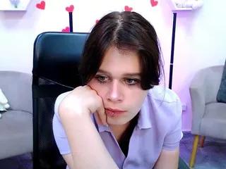 sweet-vixen from CamSoda is Freechat