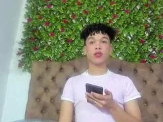 sweetboyx from CamSoda is Freechat