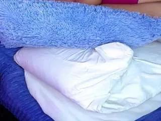 sweetemily9 from CamSoda is Freechat