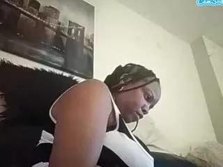 sweetnesssqueen from CamSoda