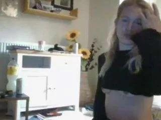 tanyanleroy1169 from CamSoda is Freechat