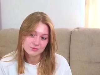 thaliastilphen from CamSoda is Freechat
