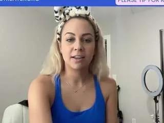 Tiffstreatsxoxo from CamSoda