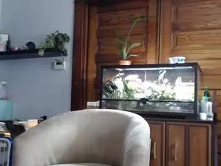 Tinytoni from CamSoda