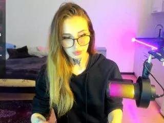 toralove from CamSoda is Freechat