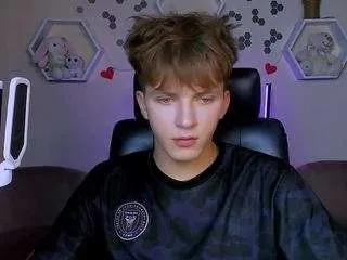 Travis-wolf from CamSoda