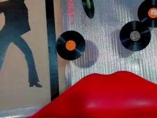 valentina-kiss from CamSoda is Freechat