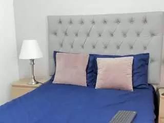valentinafox from CamSoda is Freechat