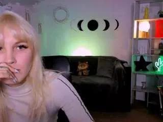 veronica-bubble from CamSoda is Freechat