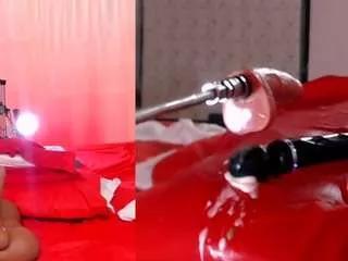 victoria-luxe from CamSoda is Freechat
