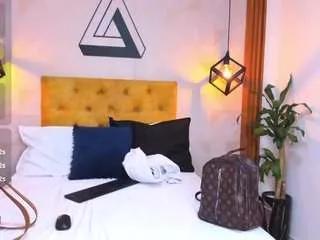 violeta-sweet118 from CamSoda is Freechat
