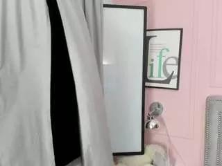 violetta-diamond from CamSoda is Freechat