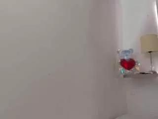 vionetta-petite from CamSoda is Freechat