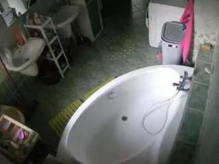 voyeurcam-julmodels-bath-1st-1 from CamSoda is Freechat