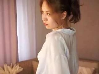 winky-pinky from CamSoda is Freechat