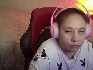 xarahanns from CamSoda