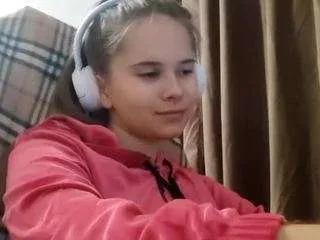 yadirabottomly from CamSoda is Freechat