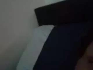 yalloveme322 from CamSoda