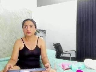 yaya-11 from CamSoda
