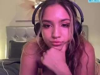 yurr0214 from CamSoda is Private