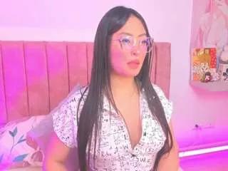 zoezhang from CamSoda