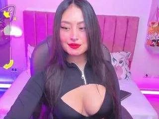 zoezhang from CamSoda